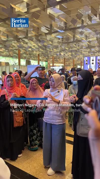 16 Jemaah Pekak & Bisu Berangkat Tunai Umrah