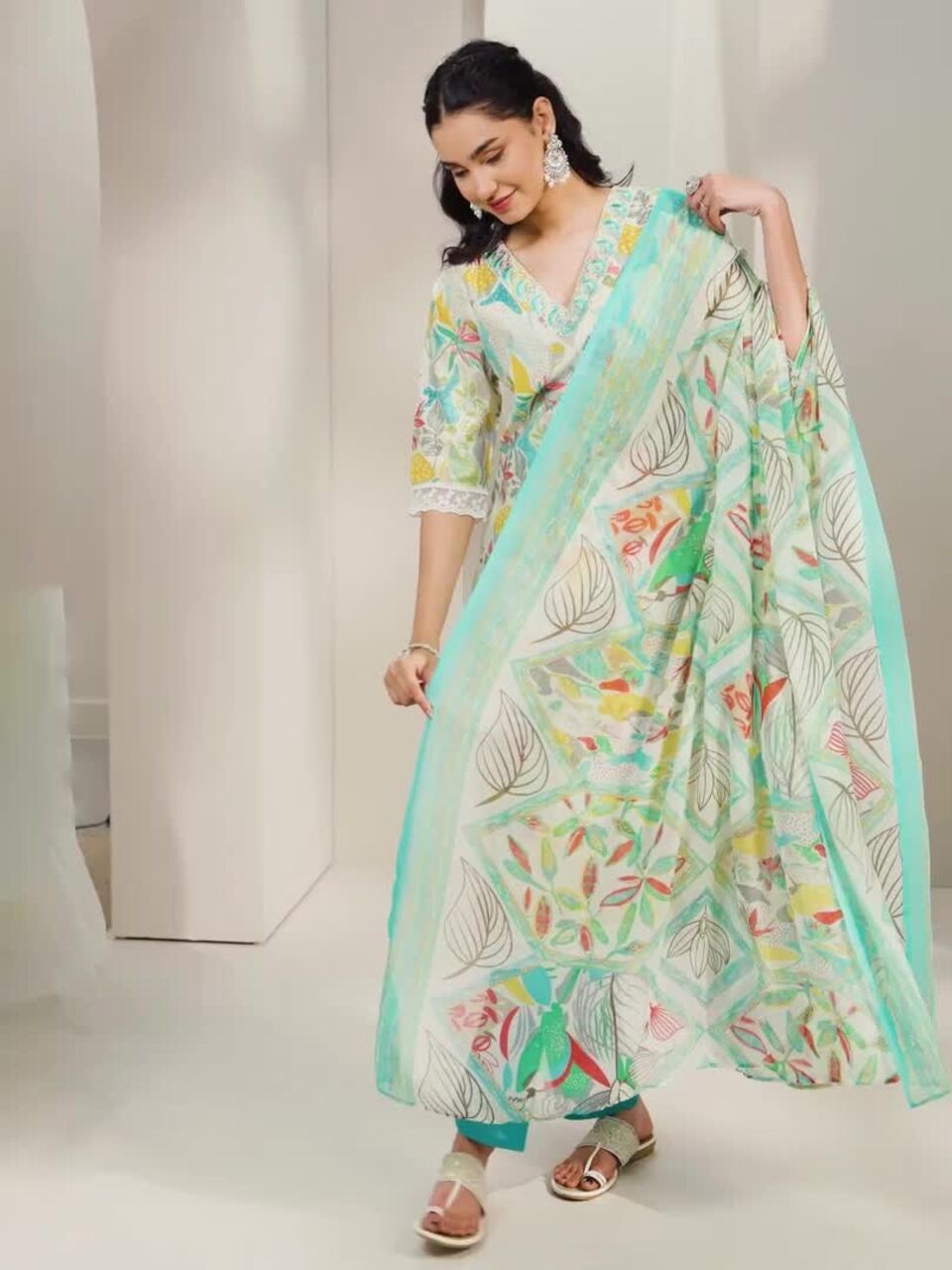 Buy Libas White Floral Printed V-Neck Thread Work Straight Kurta