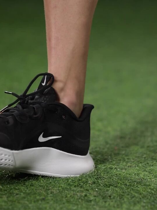 nike air max volley men's tennis shoe review