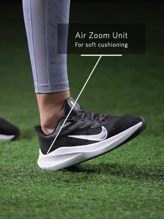 nike women's zoom winflo 7 running shoes