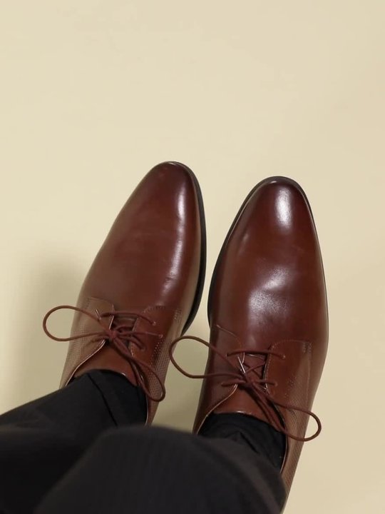 Buy Clarks Men Brown Perforated Leather Formal Derbys  display picture 2