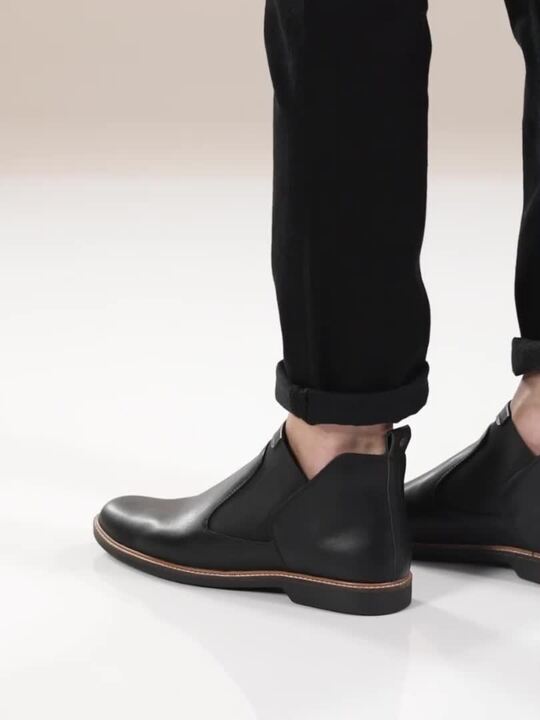 Buy WROGN Men Black Solid Mid-Top Chelsea Boots - Casual Shoes for Men  13643482 | Myntra