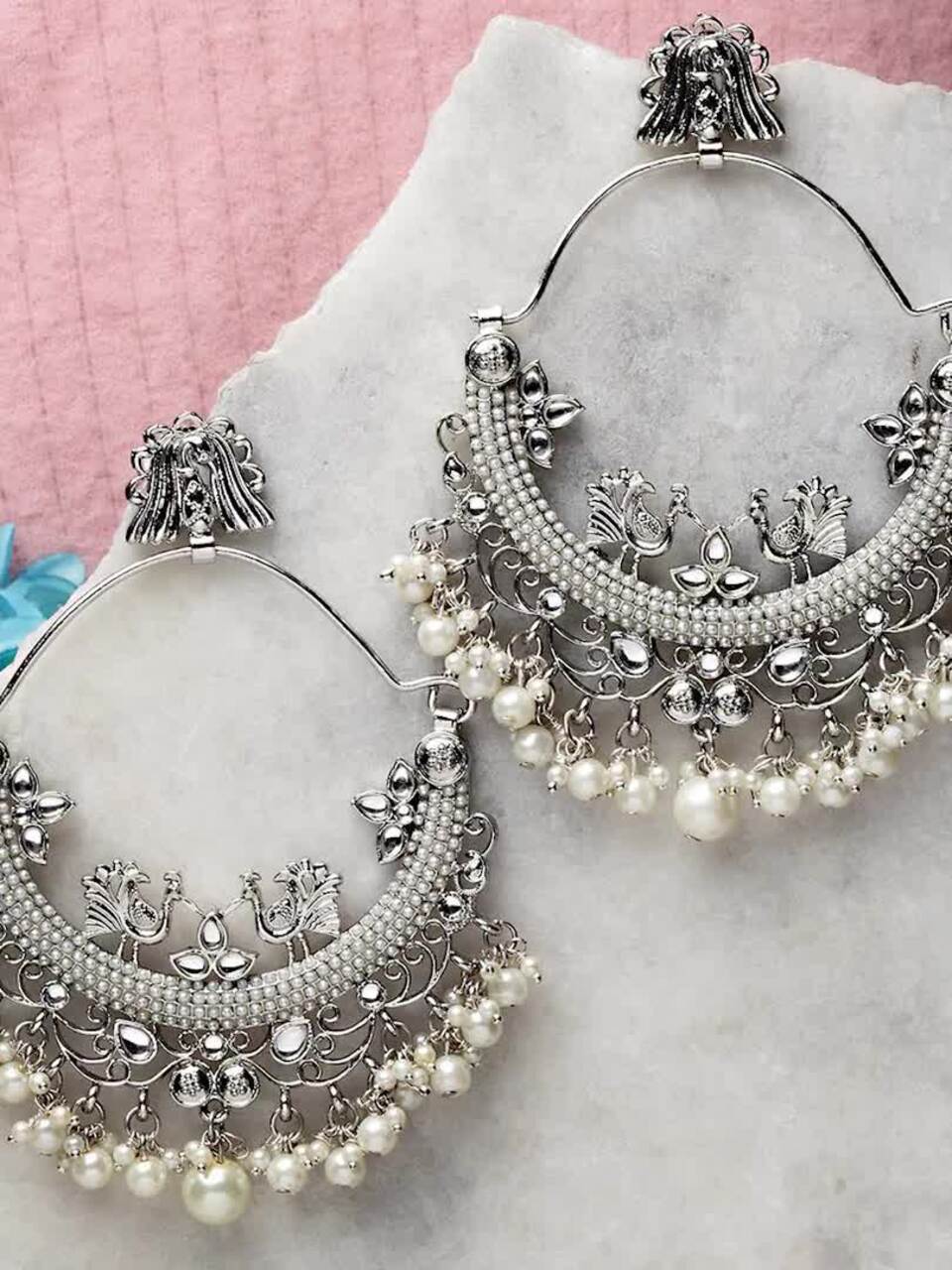 KARATCART Silver-Plated Off White Classic Chandbalis Earrings