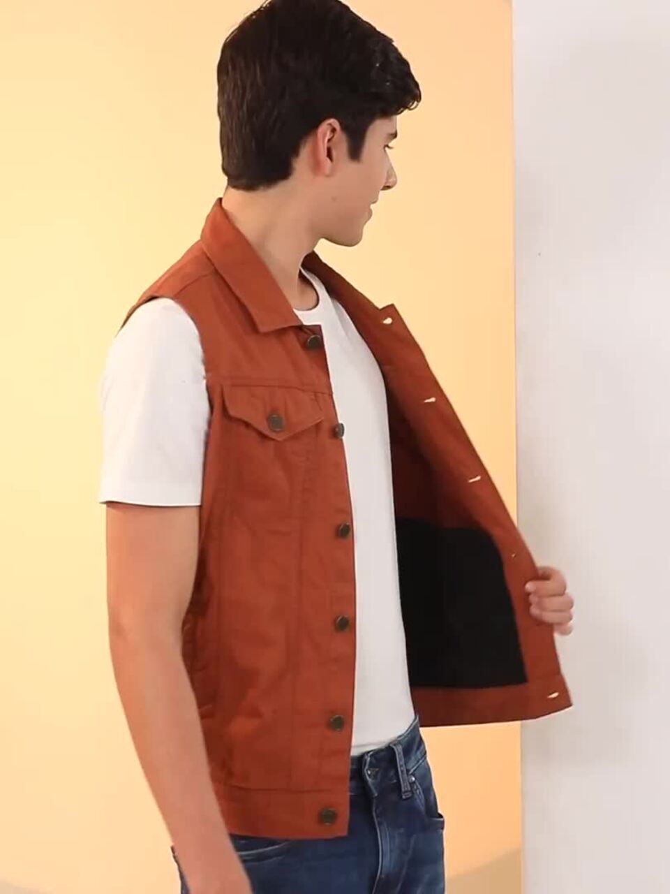 Buy The Roadster Life Sleeveless Pure Cotton Tailored Jacket