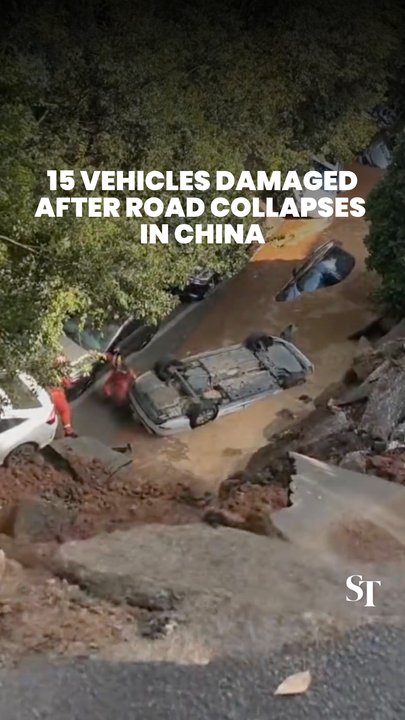 15 vehicles damaged after a section of road in Kunming, China suddenly collapsed