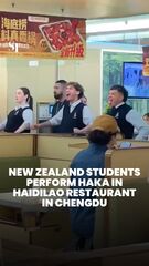 Haka performance in Haidilao outlet in Chengdu