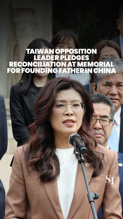 Taiwan opposition leader pledges reconciliation at memorial for founding father in China