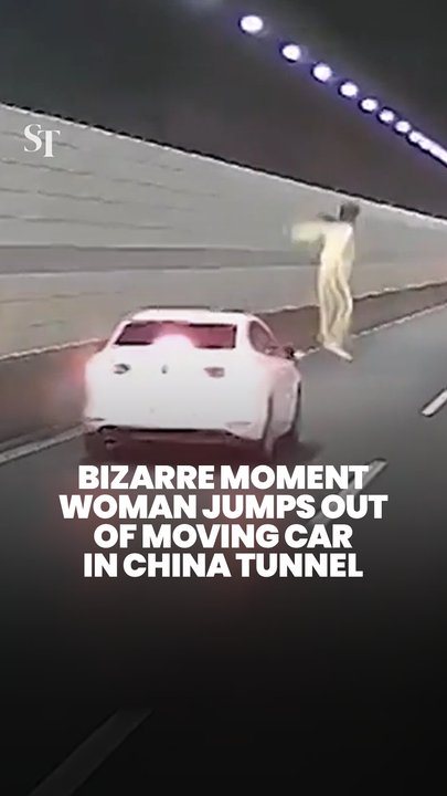 Woman jumps out of moving car in Zhejiang, China