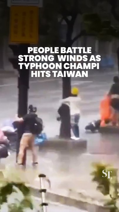 Typhoon Champi sweeps past Taiwan, leaving at least 1 dead and 500 injured