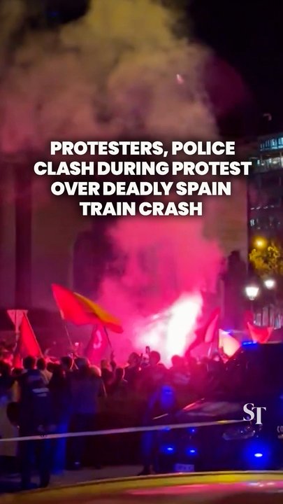 Far-right protesters clash with police during Spain train crash protest