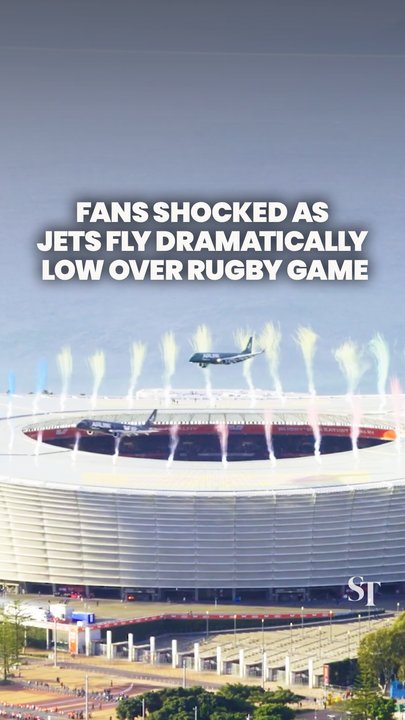 Airlink jets fly dramatically close to DHL Stadium during pregame flyover