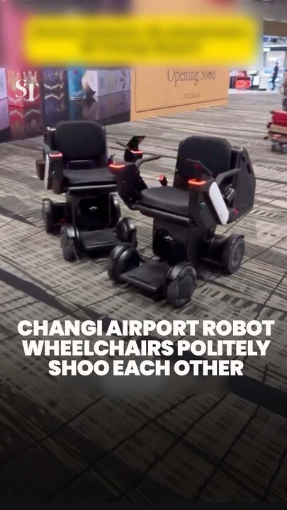 Changi Airport robots politely wait for the other to move out of the way