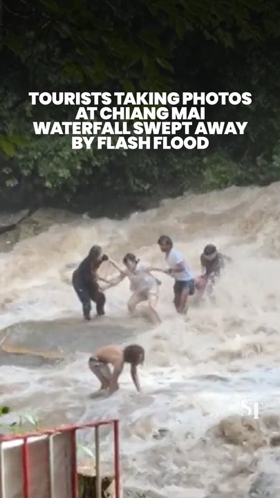 Tourists taking photos at Mae Sa waterfall in Chiang Mai swept away by flash flood