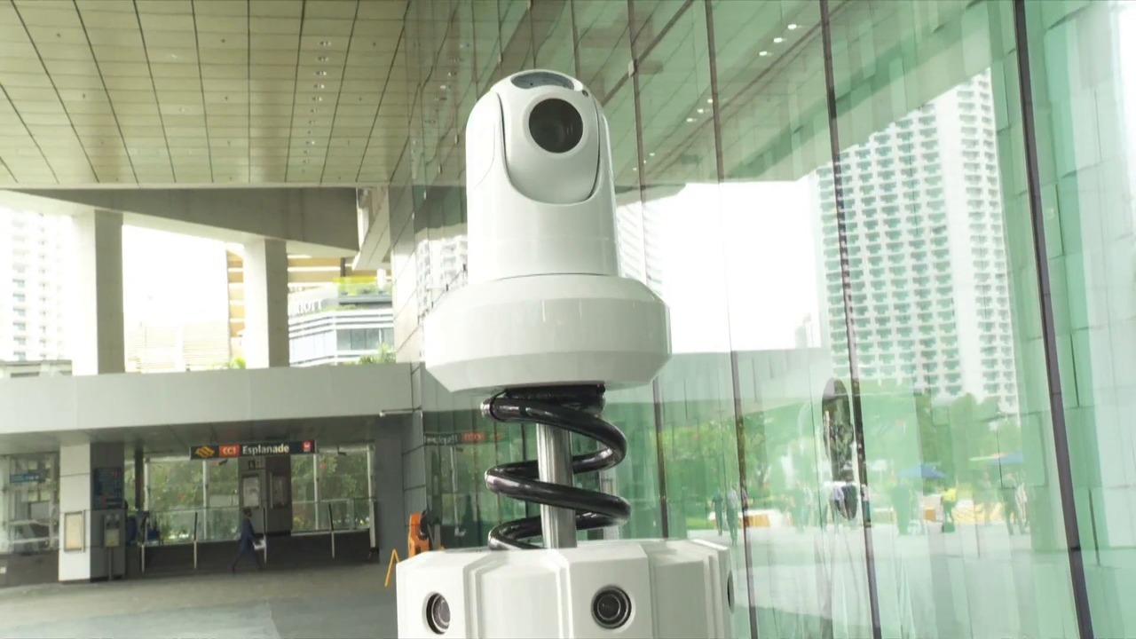 Singapore Police Deploy Robot To Patrol Asean Summit Venue Video Cna