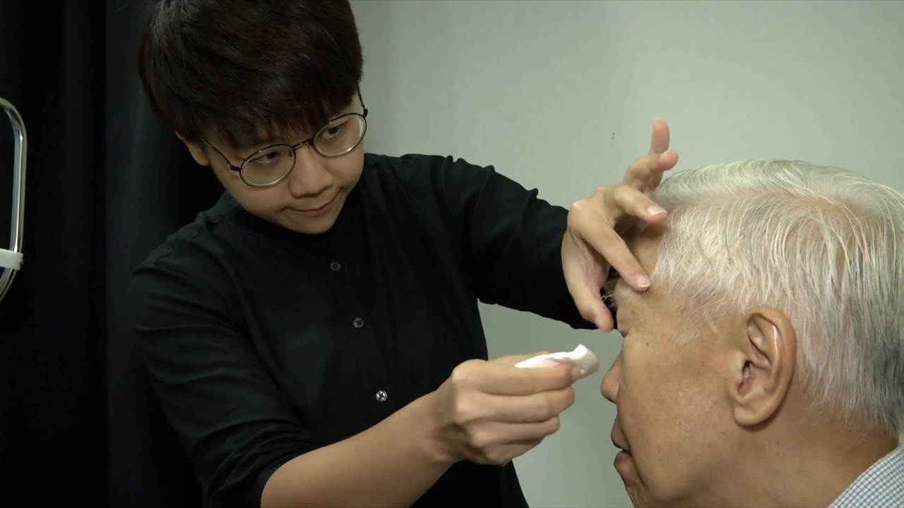 Community eye clinics to open closer to home Video CNA