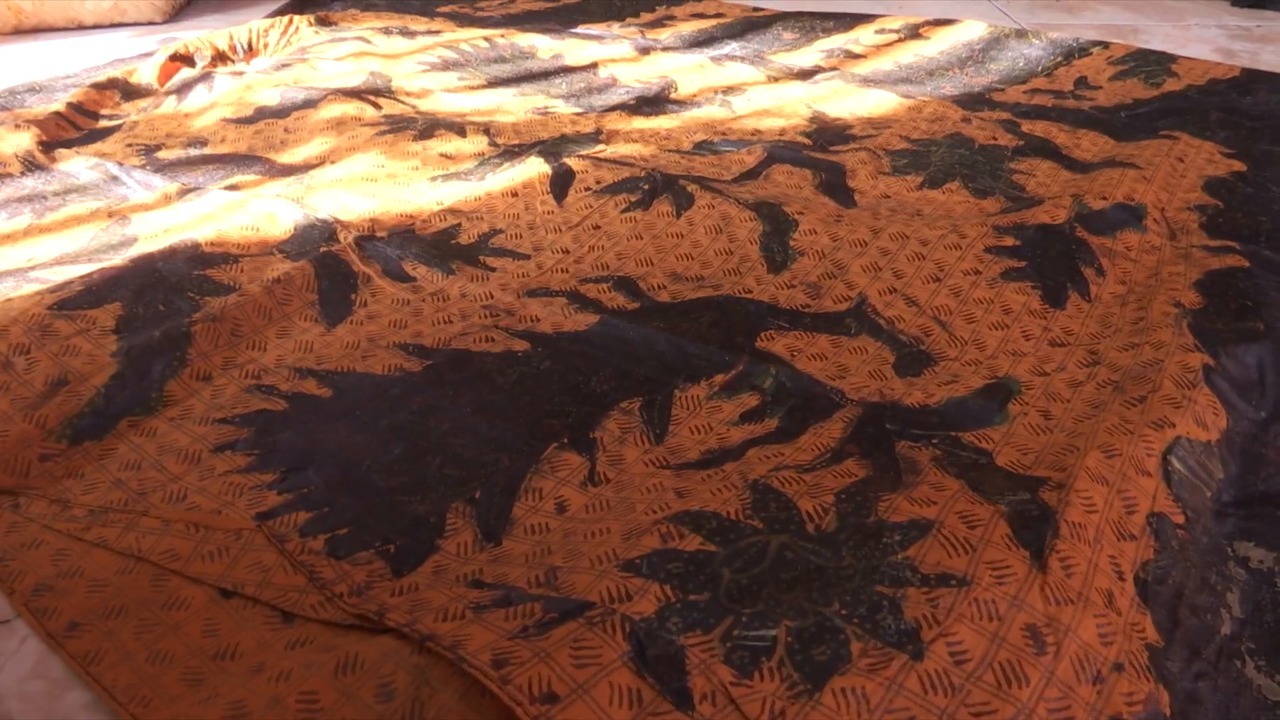 The challenges in preserving Indonesia’s batik-making tradition - CNA